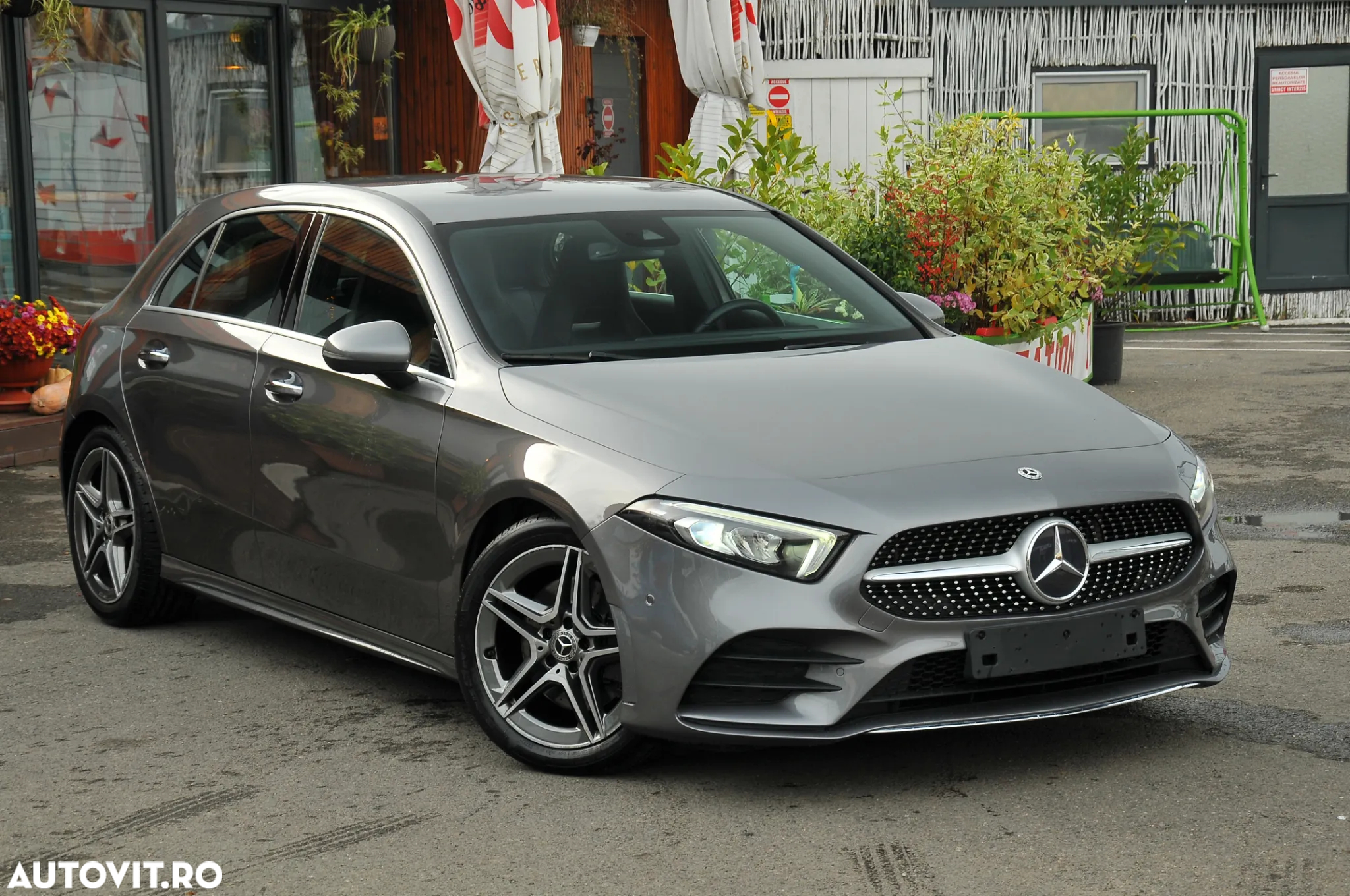 Mercedes-Benz A 220 4Matic 7G-DCT AMG Line - 10