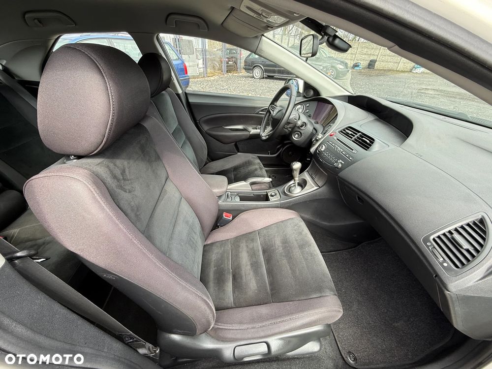 Honda Civic 1.8i-VTEC Sport - 18