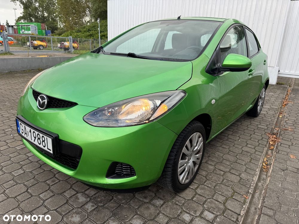Mazda 2 - 4