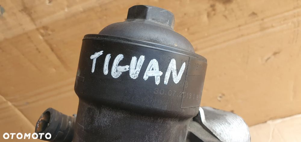 Podstawa filtra oleju chłodniczka VW Tiguan I Lift 2.0 TDI 03L115389C 03L117021C - 11