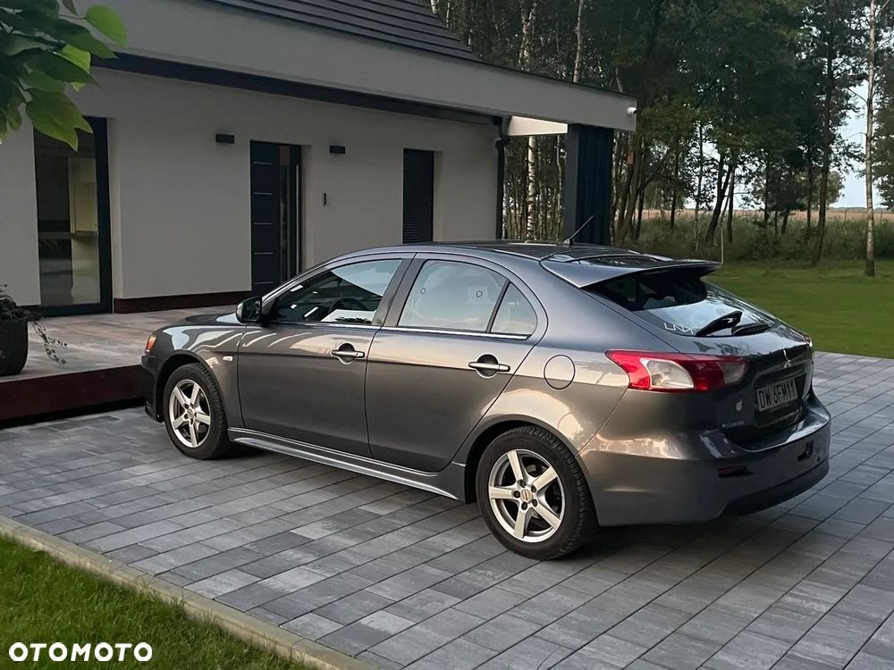 Mitsubishi Lancer 1.8 Intense - 4