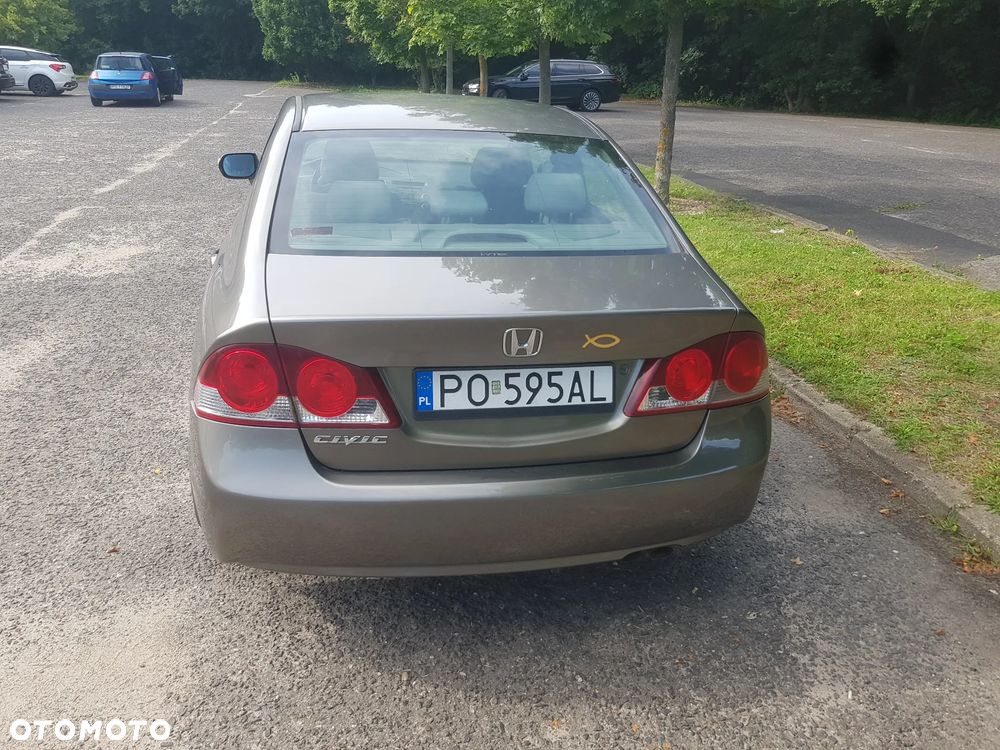Honda Civic 1.8 Comfort - 6