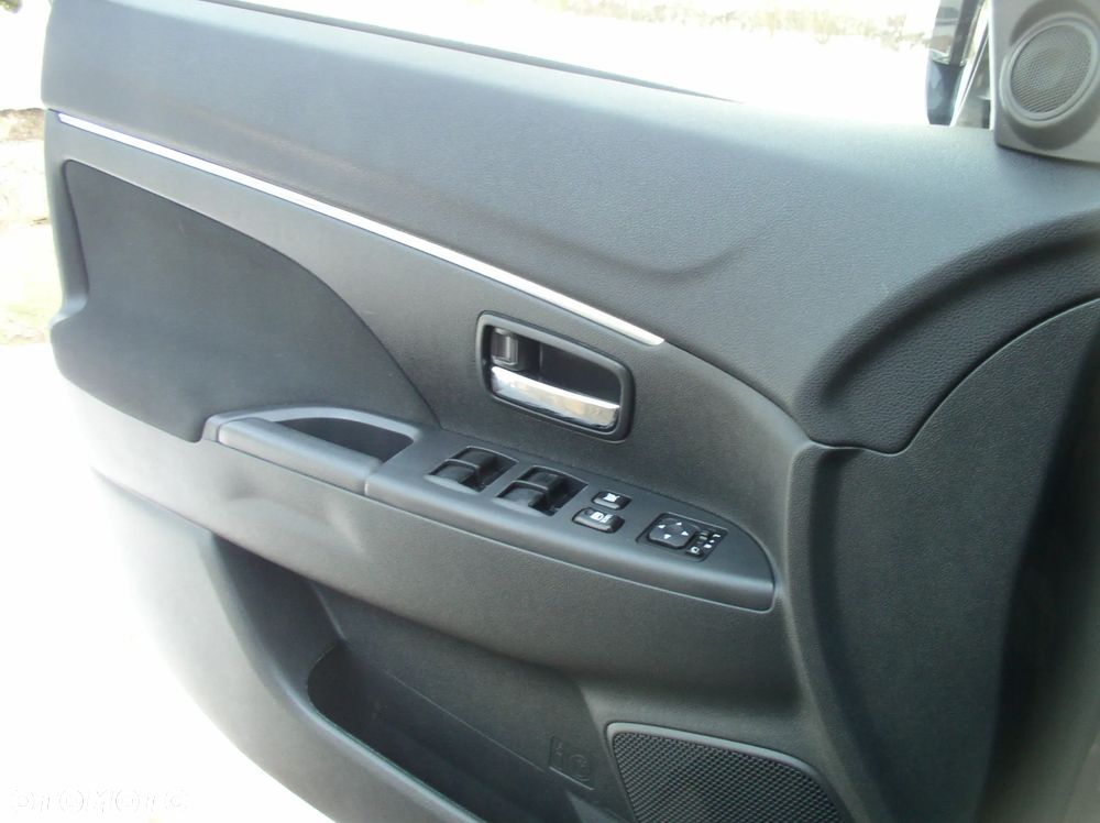 Mitsubishi ASX 1.6 ClearTec 2WD Diamant Edition+ - 10