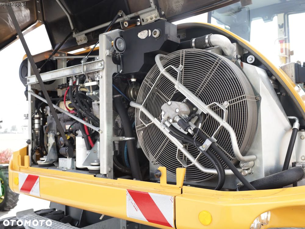 Liebherr A910 Compact - 40