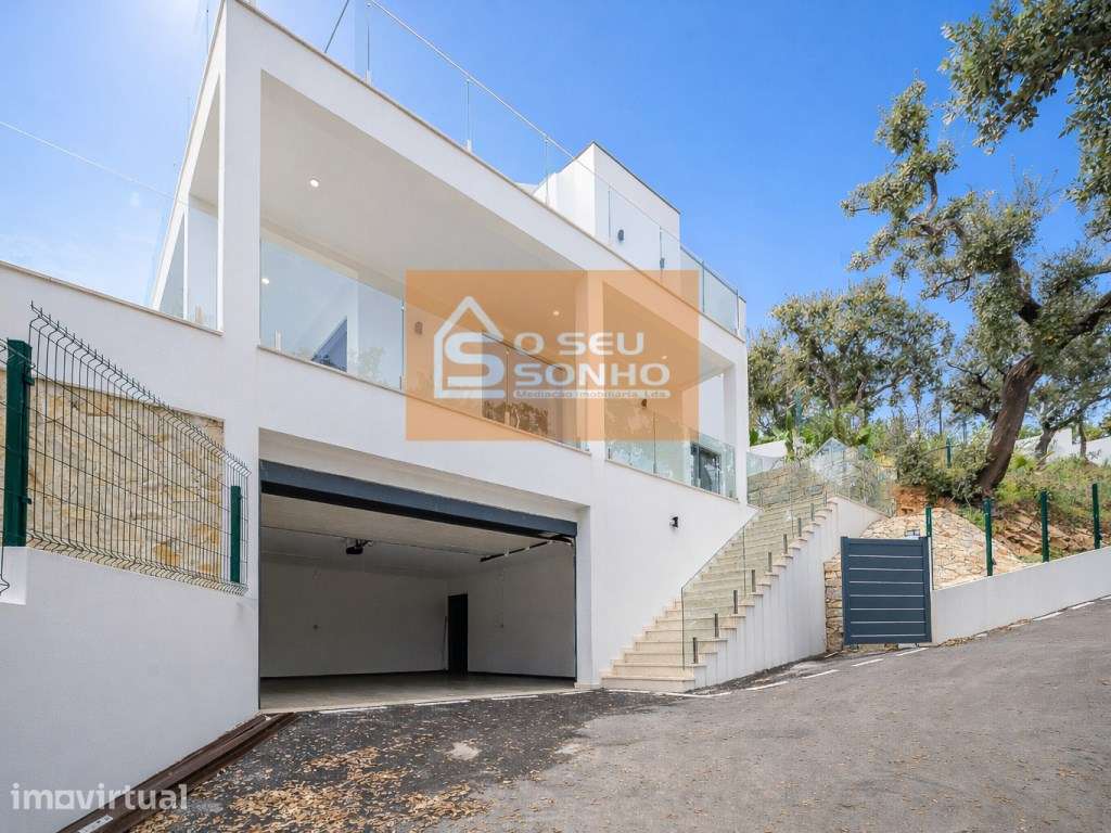 Moradia Contemporânea T5 de Luxo com Piscina - Grande imagem: 2/44