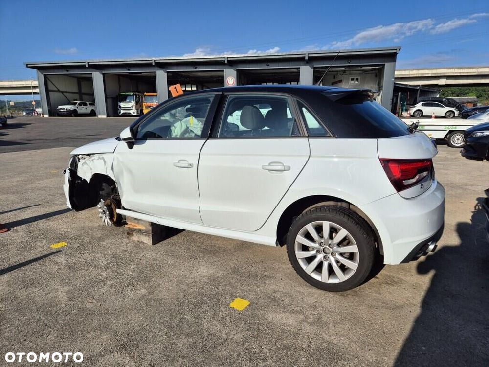 Audi A1 Sportback 1.0 TFSI ultra design - 5
