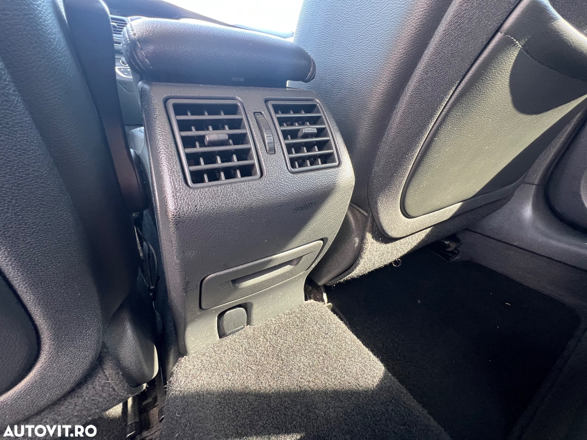 Renault Laguna Grandtour ENERGY dCi 130 FAP Start-Stop Paris Business - 19