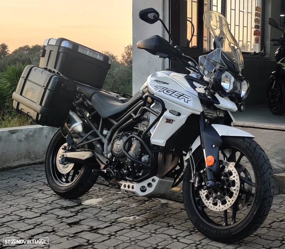Triumph Tiger 800 XRX - 5