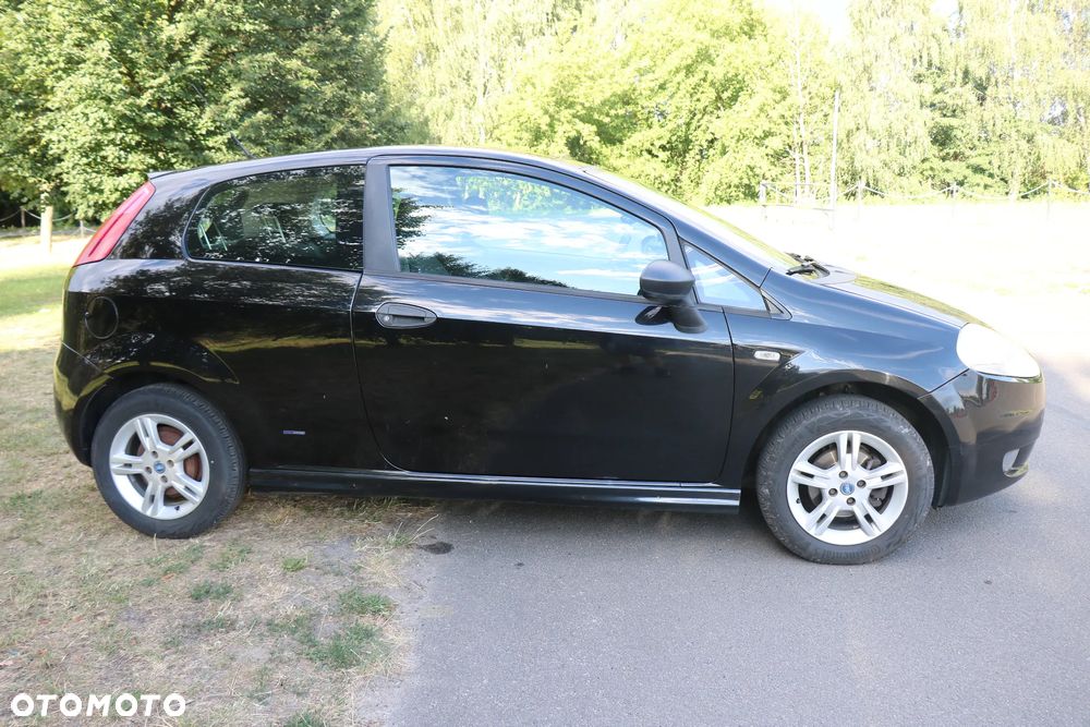 Fiat Grande Punto - 8