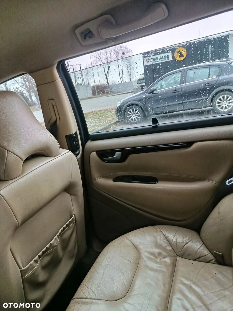 Volvo V70 D5 AWD Automatik Comfort - 9