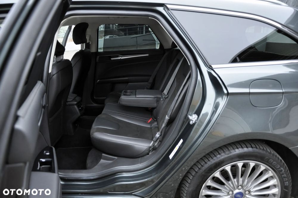 Ford Mondeo 2.0 TDCi Titanium PowerShift - 34