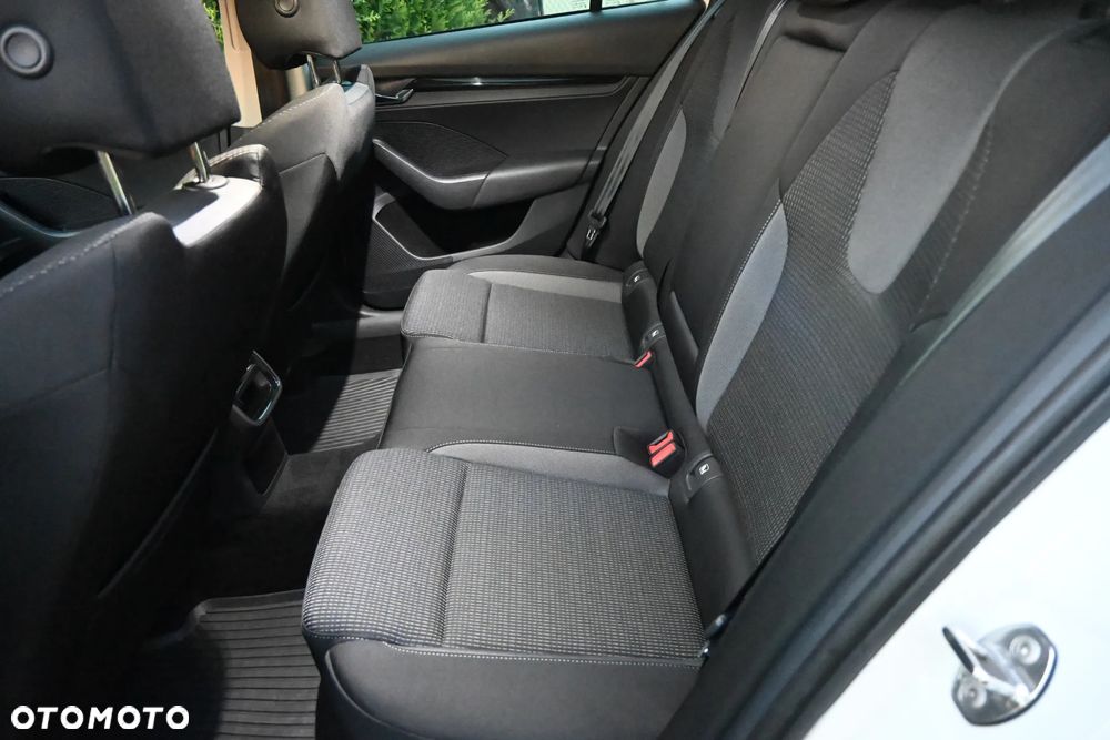 Skoda Octavia 2.0 TDI Ambition - 12