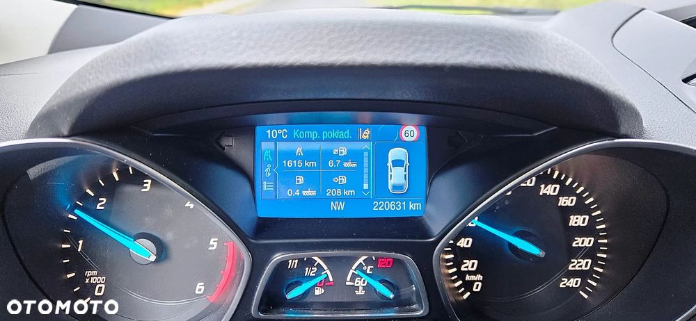 Ford Kuga 2.0 TDCi 4x4 Titanium - 26
