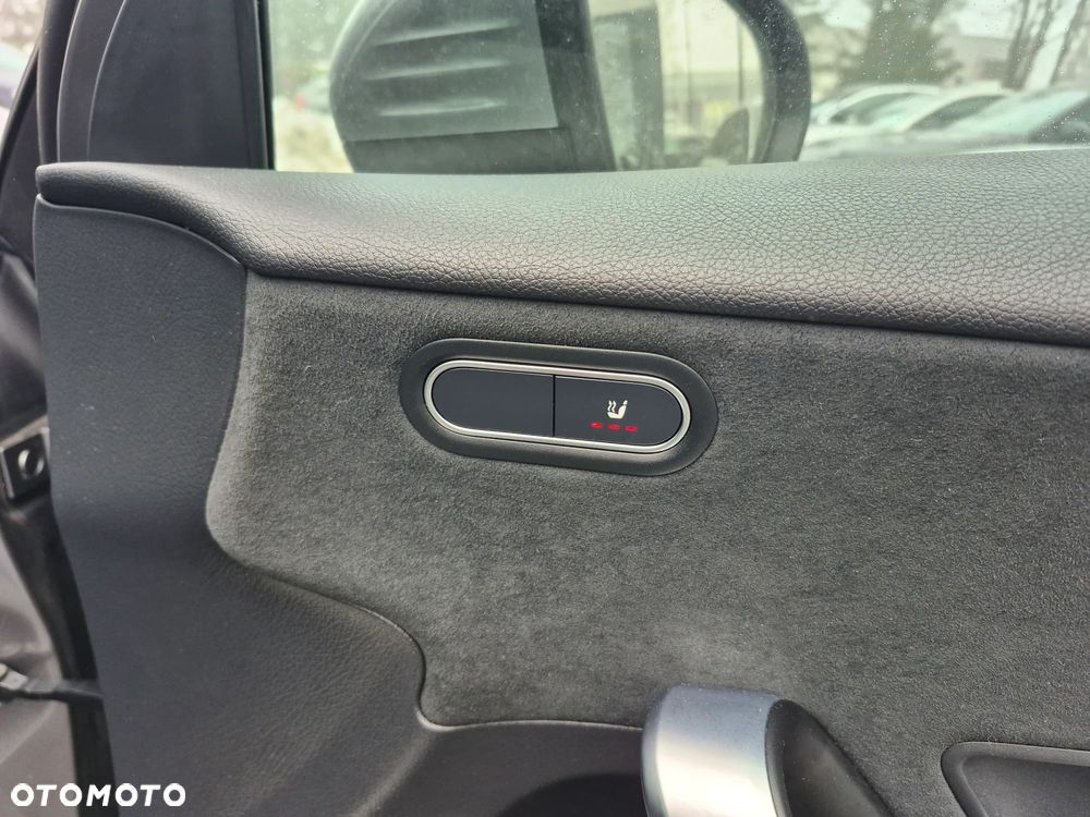 Mercedes-Benz Klasa A 200 AMG Line 7G-DCT - 24