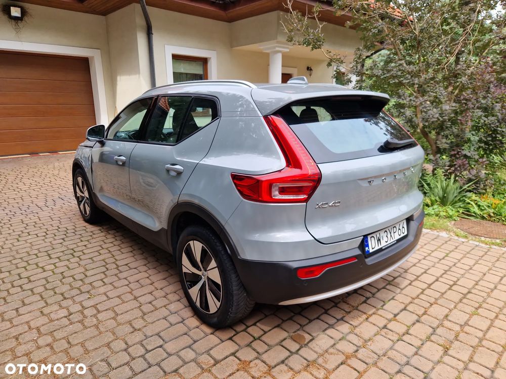 Volvo XC 40 B3 Plus Bright - 2