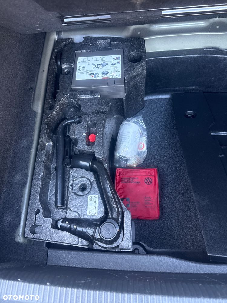 Volkswagen Passat 1.8 TSI Exclusive - 13