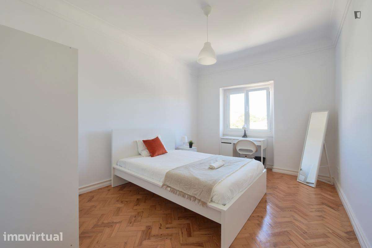 Quarto - localizado em Entrecampos Lisbon - Grande imagem: 5/31