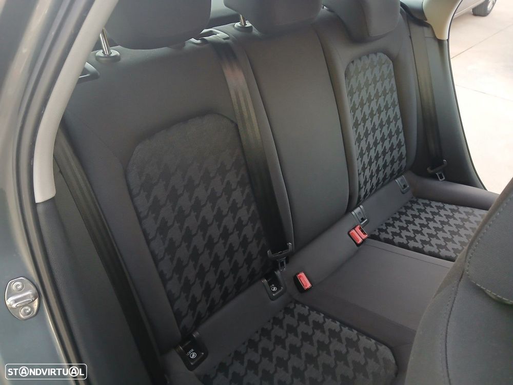 Audi A3 Sportback 1.6 TDI - 13