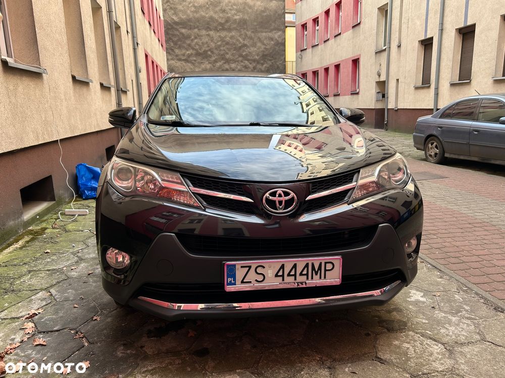 Toyota RAV4 2.0 D-4D Premium - 1