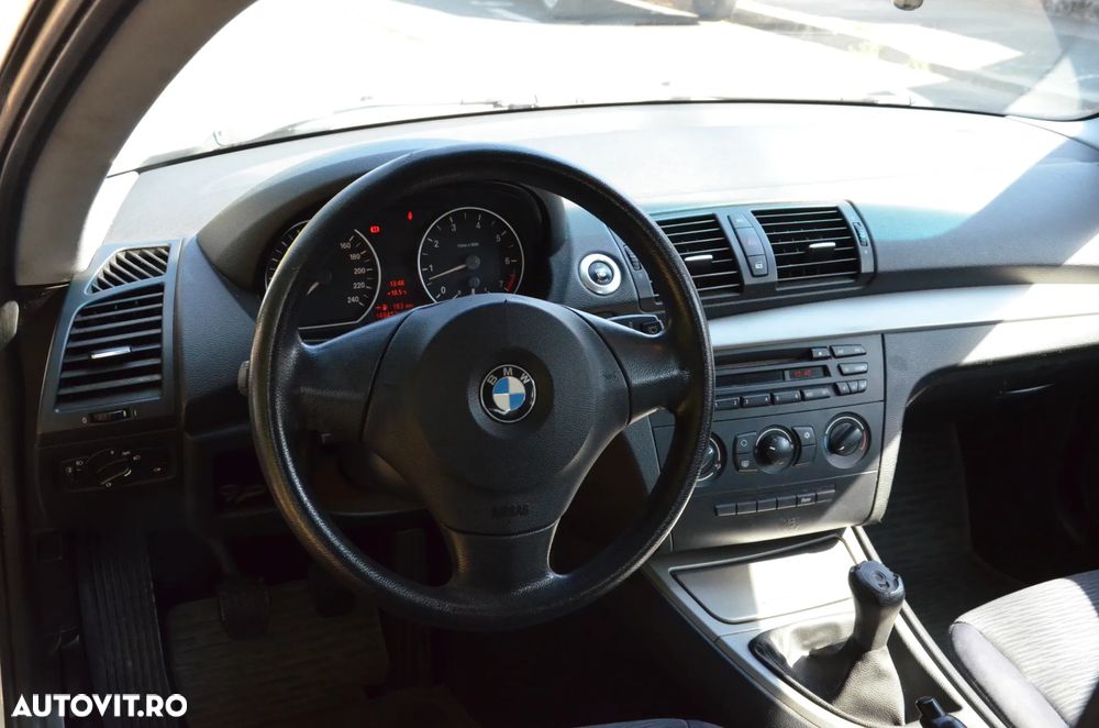BMW Seria 1 116i - 15