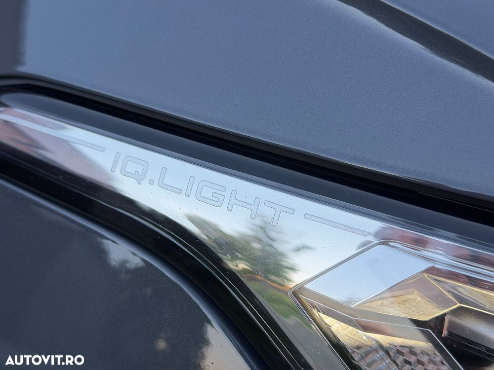 Volkswagen Passat 2.0 TDI SCR DSG Elegance - 10