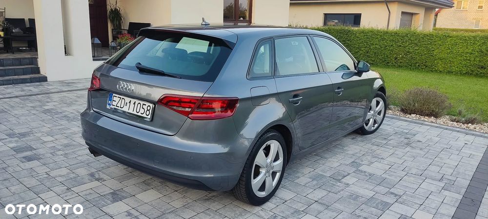 Audi A3 Sportback 2.0 TDI S tronic - 8