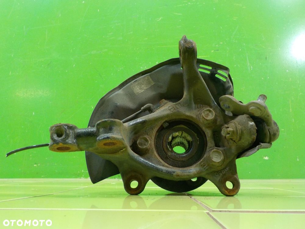 TOYOTA AYGO X 1.0 VVT-I AUT 22r 5D zwrotnica prawa przod - 1