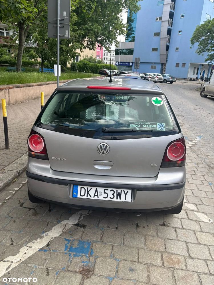 Volkswagen Polo 1.4 16V Trendline - 1