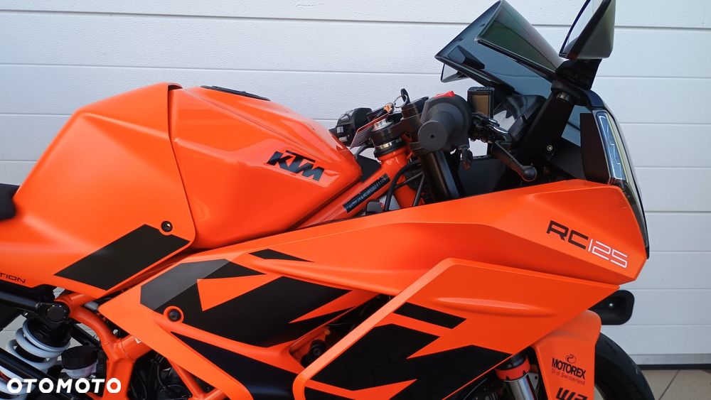 KTM RC 125 - 26