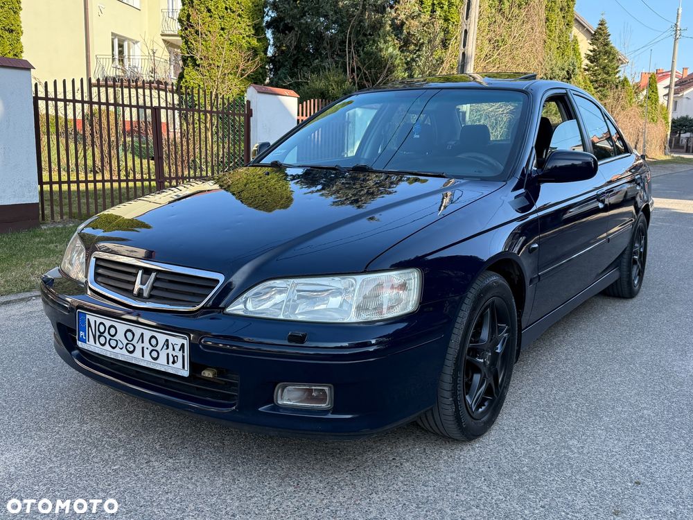 Honda Accord 1.8i LS - 10