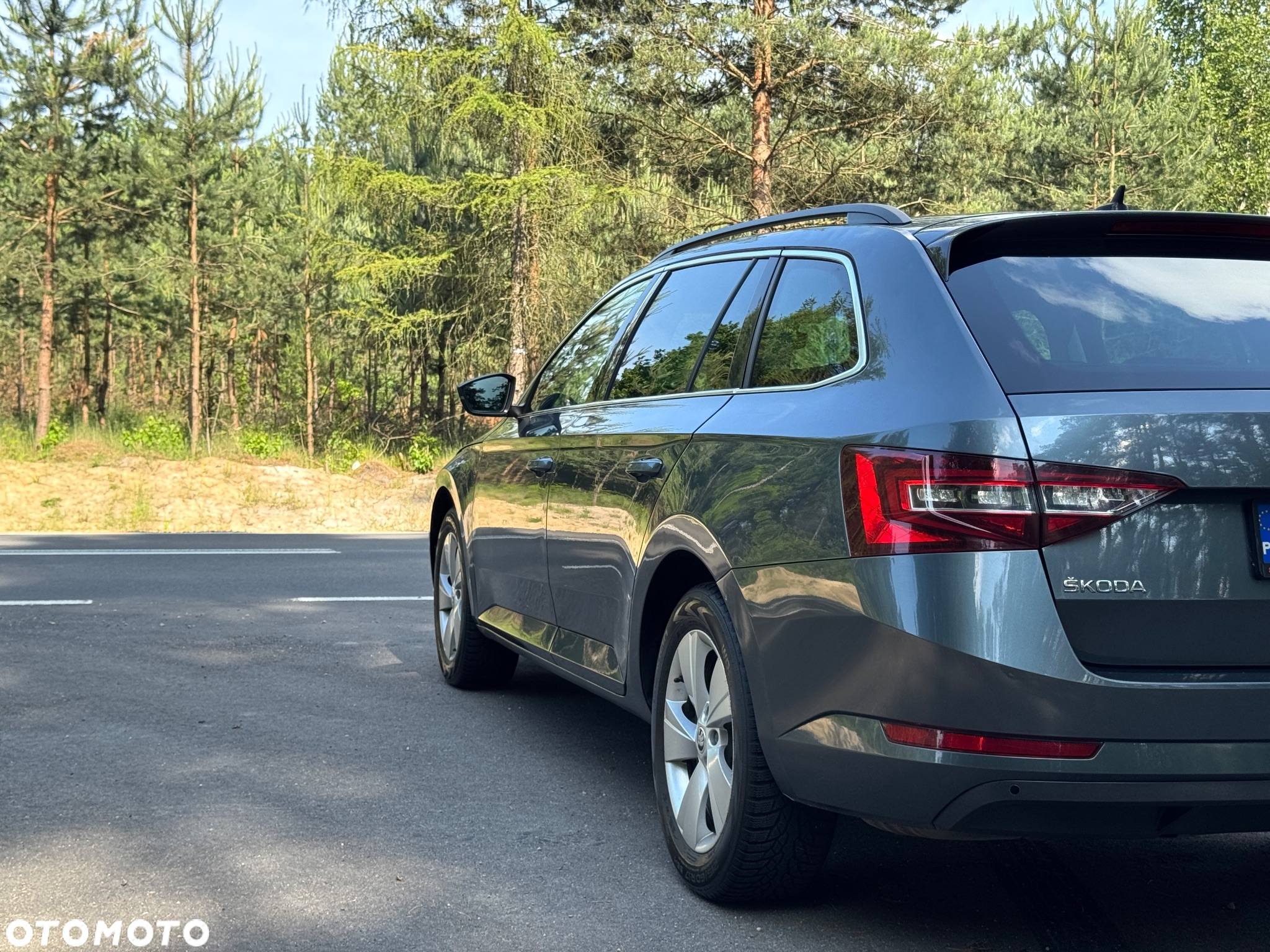 Skoda Superb 2.0 TDI Style - 34