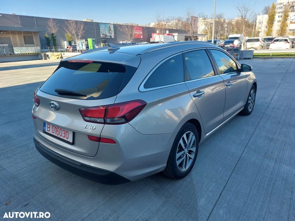 Hyundai i30 Kombi 1.0 T-GDI Premium - 3