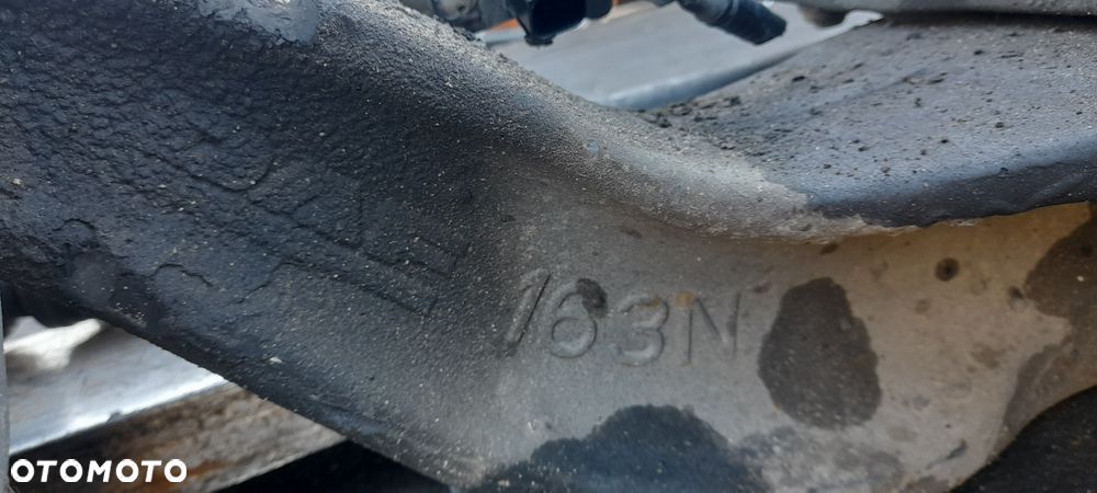 Przednia belka zawieszenia  DAF XF 106 0964061 z piastami,bez zacisków i resorów. - 3