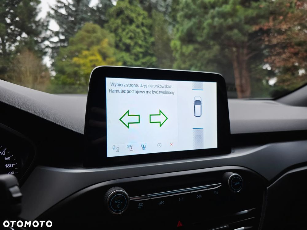 Ford Focus 1.0 EcoBoost mHEV ST-Line Style - 24