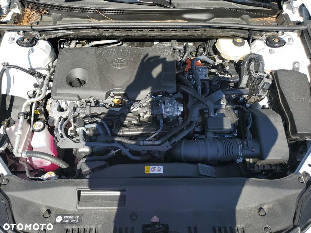 Toyota Camry - 12