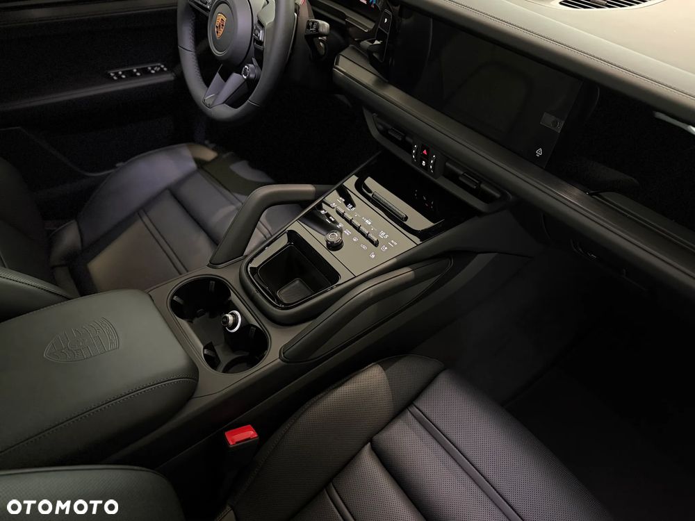 Porsche Cayenne Black Edition - 32