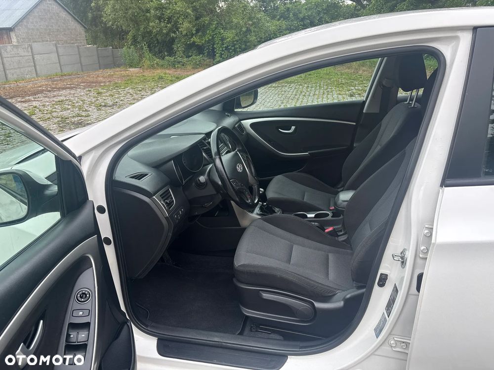 Hyundai i30 1.6 CRDI Trend - 15