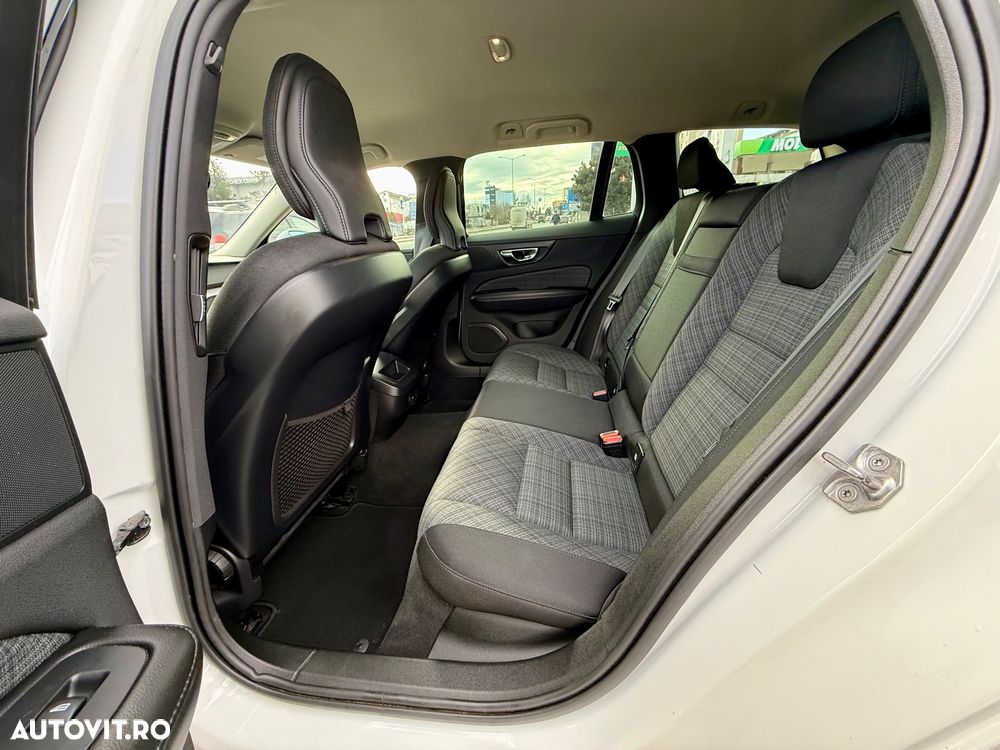 Volvo V60 B4 D Geartronic Momentum Pro - 6