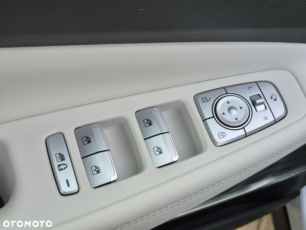 Hyundai Santa Fe 1.6 T-GDI HEV Platinum 4WD - 11