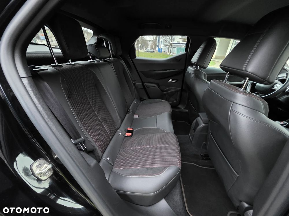 DS Automobiles DS 3 Crossback 1.2 PureTech Performance Line + - 33