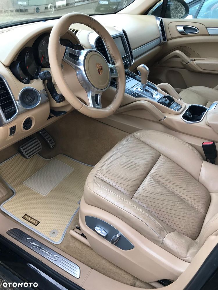 Porsche Cayenne S Tiptronic S - 12