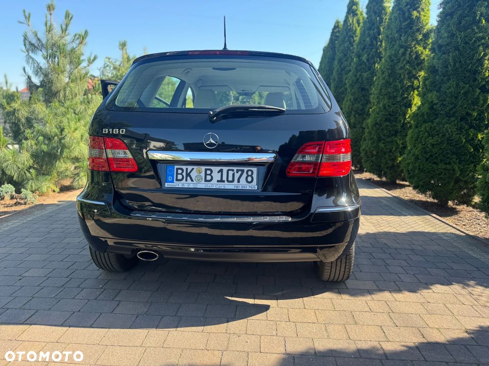 Mercedes-Benz Klasa B 180 BlueEFFICIENCY SPORT EDITION - 10
