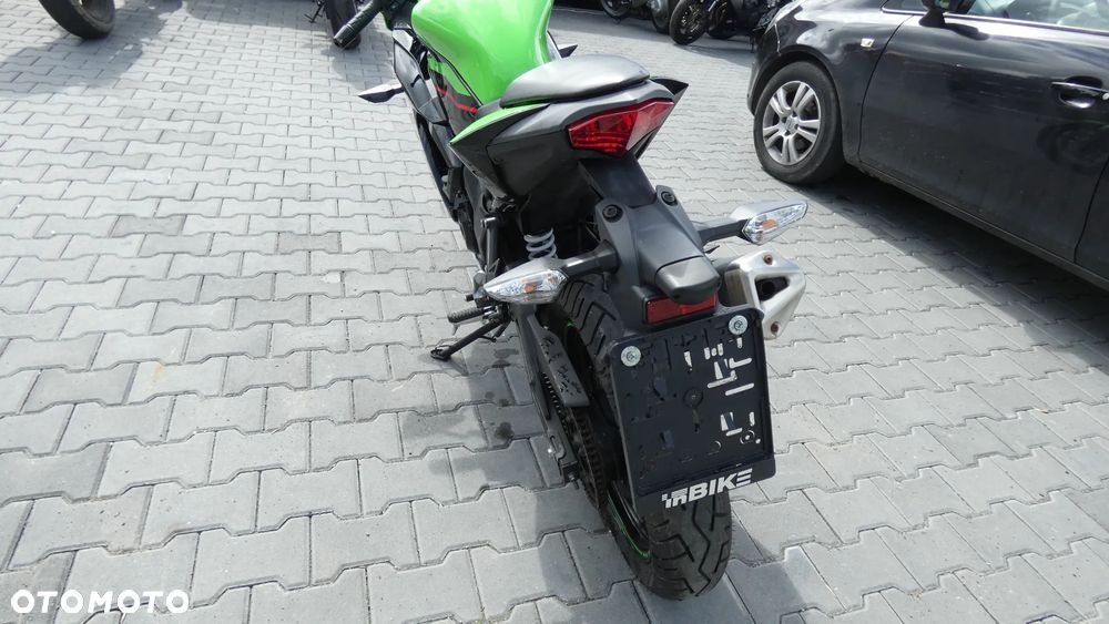 Kawasaki Ninja - 9