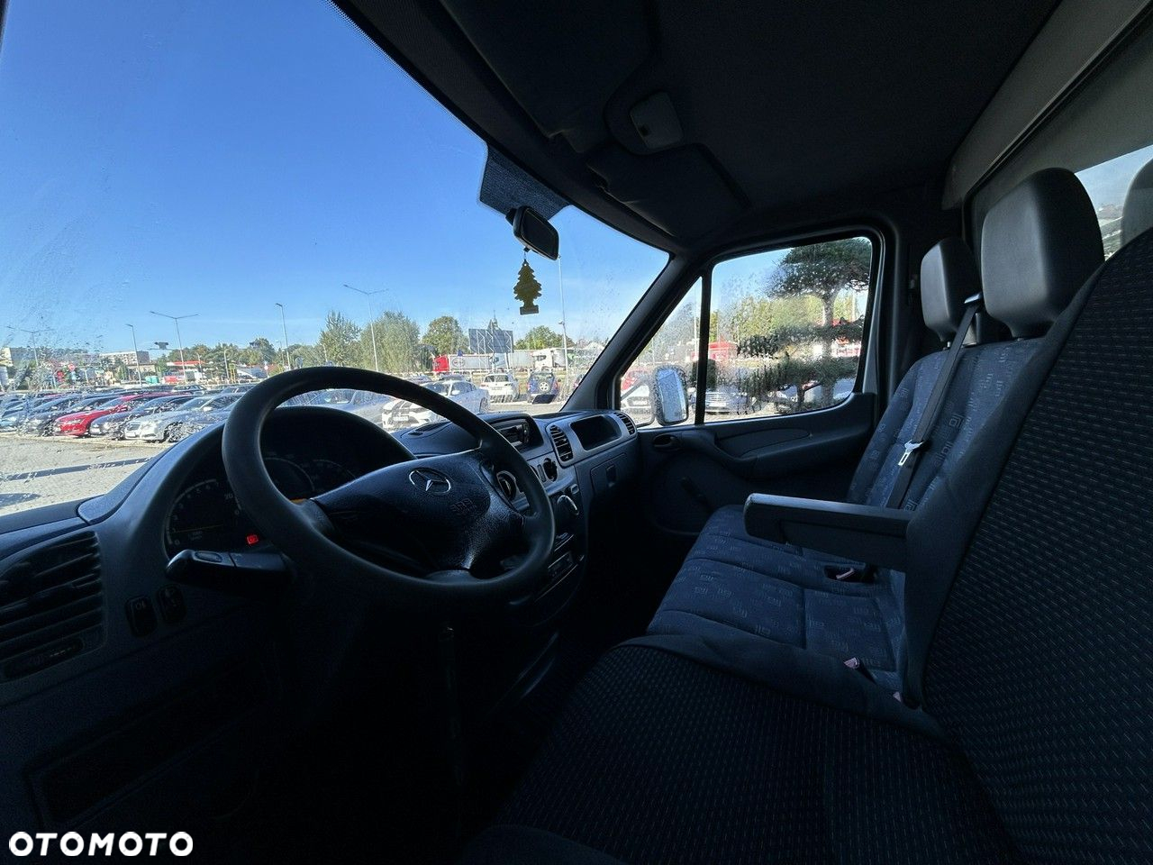 Mercedes-Benz Sprinter - 9