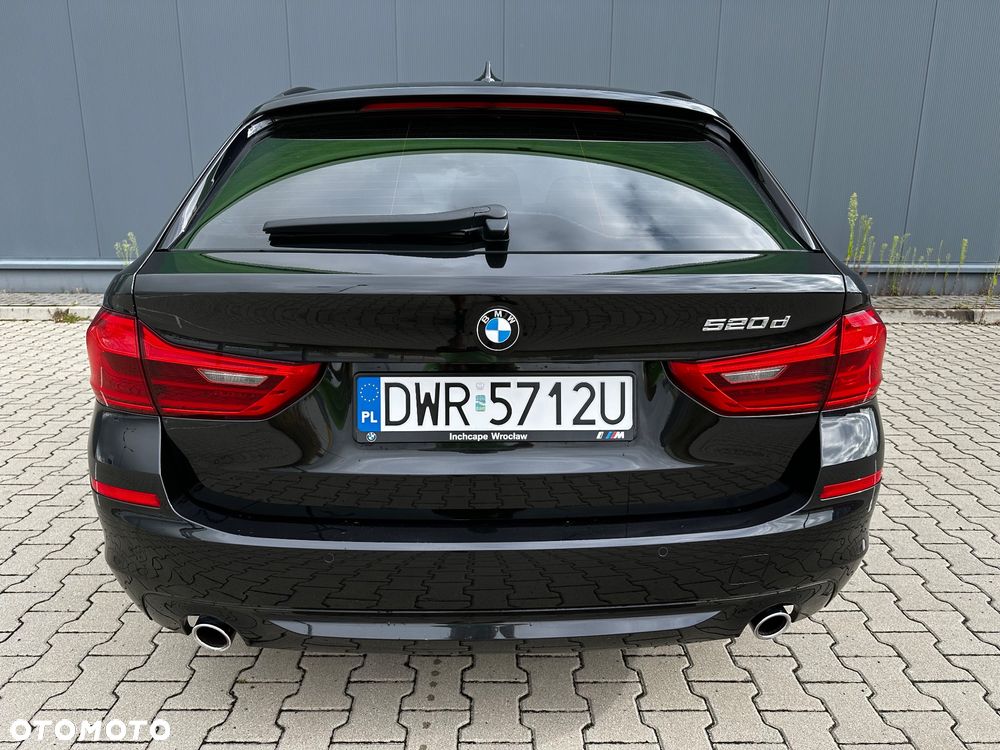 BMW Seria 5 520d Touring Luxury Line - 37
