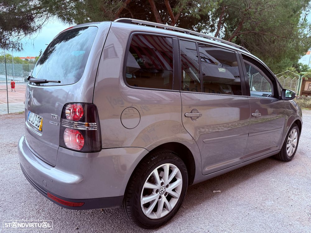 VW Touran 1.9 TDi Highline 7L - 2
