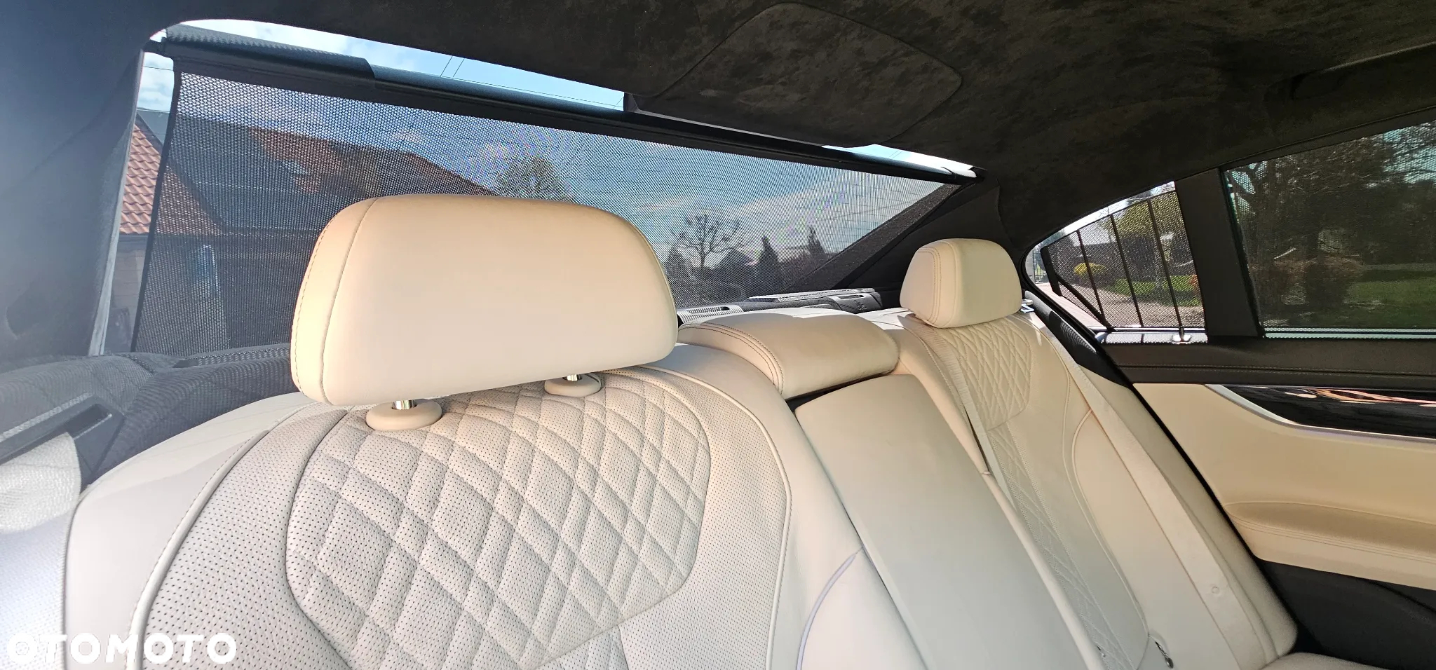 BMW Seria 7 750i xDrive - 22