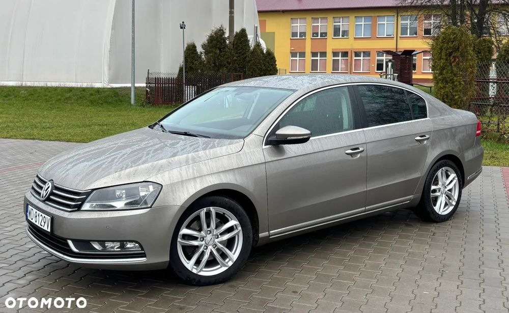 Volkswagen Passat - 2