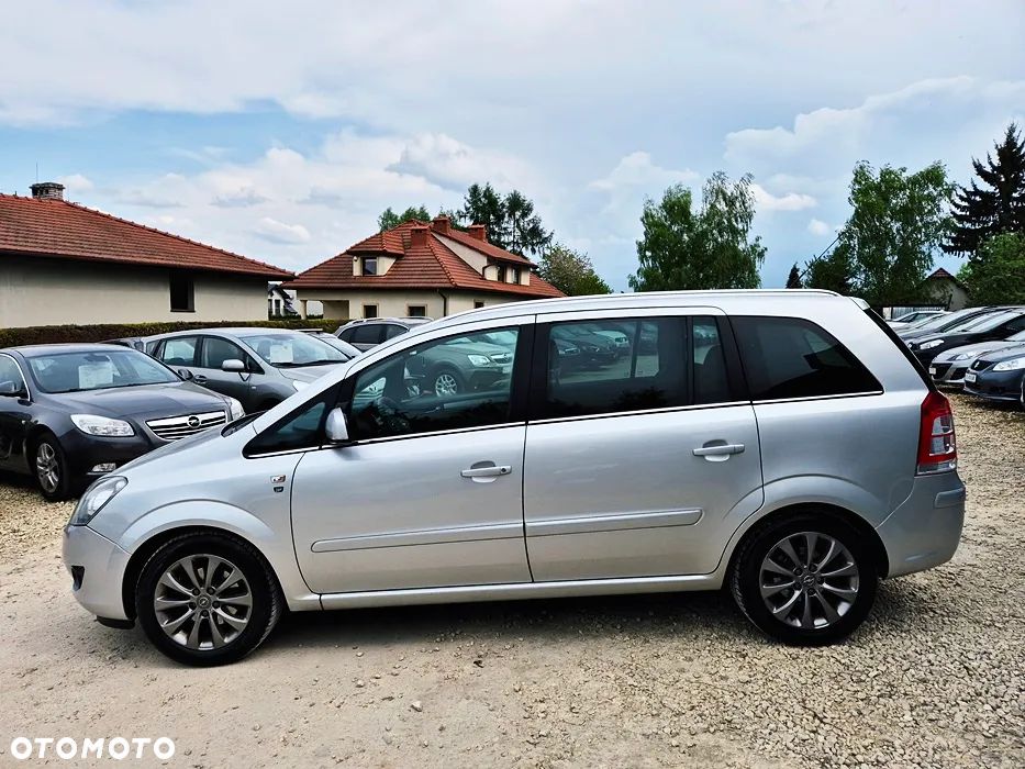Opel Zafira 1.8 Family Plus - 21