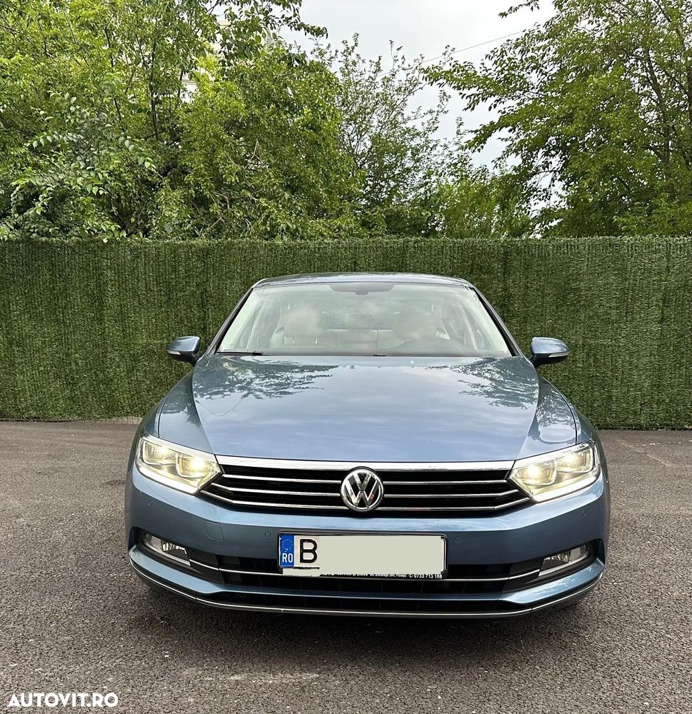 Volkswagen Passat 2.0 TDI DSG Highline - 1